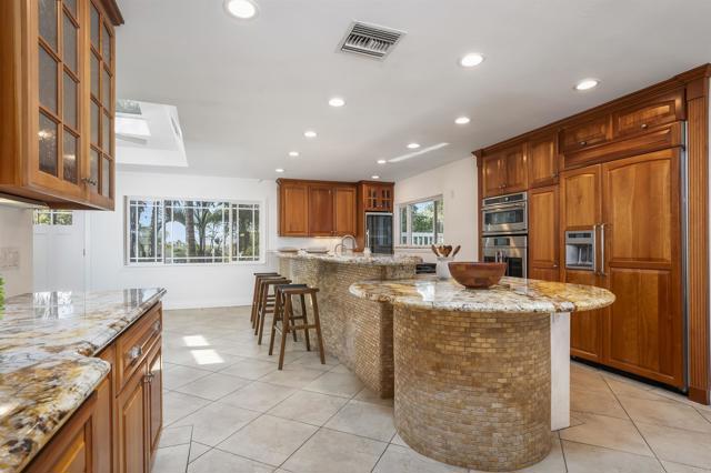 Detail Gallery Image 17 of 59 For 5861 College Ave, San Diego,  CA 92120 - 3 Beds | 2 Baths