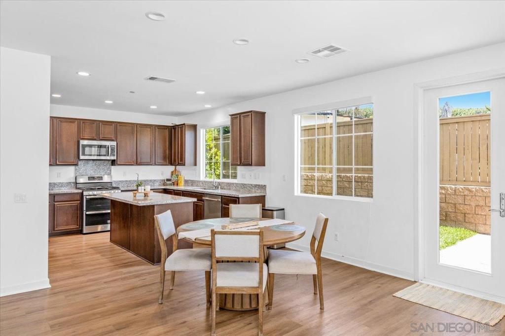 803 Kelley Way - photo 4