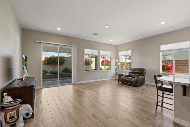 85536 Brovello Drive, Indio CA: https://media.crmls.org/mediaz/2da32ef3-6593-4bda-9c13-bb089b0a96b2.jpg