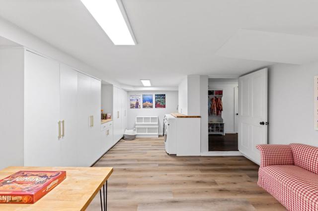 401 Hillsborough Boulevard, Hillsborough CA: https://media.crmls.org/mediaz/2da34896-cafa-4326-931d-2ed659fd2a48.jpg
