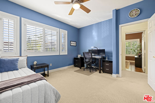 3432 Daniella Court, Calabasas CA: https://media.crmls.org/mediaz/2da36d7b-e404-4d79-9430-7dbe6226a5f4.jpg