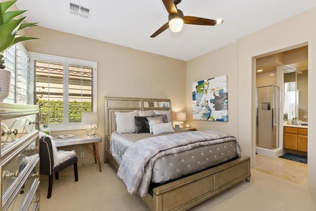 79918 Mission E Drive, La Quinta CA: https://media.crmls.org/mediaz/2da446ab-bdad-491f-87da-f444007fa08f.jpg