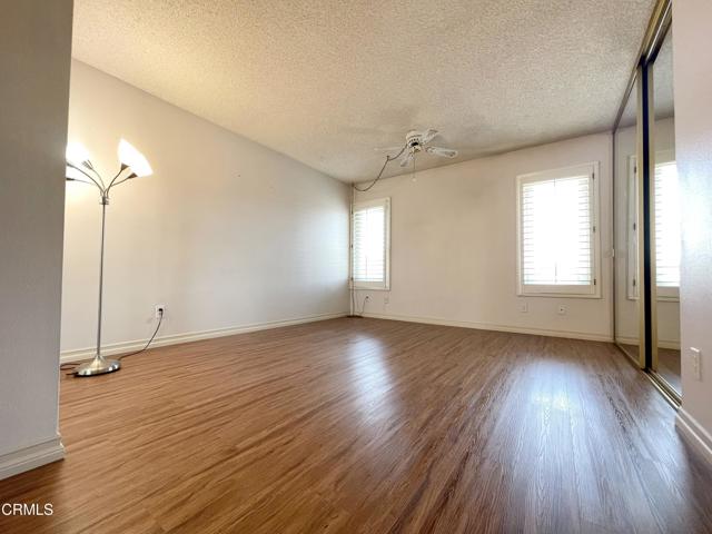 4806 Elderberry Avenue, Moorpark CA: https://media.crmls.org/mediaz/2da50e12-753b-4592-9cc3-b6bb9a6824de.jpg