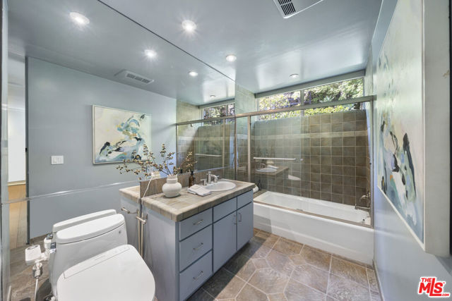 3625 Lowry Road, Los Angeles CA: https://media.crmls.org/mediaz/2da52d34-b9c9-4f22-8fb9-23a0735e7d84.jpg