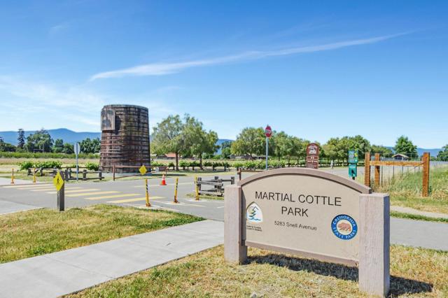 5360 Colony Park Circle, San Jose CA: https://media.crmls.org/mediaz/2da79655-3282-4f07-9a8d-038940996892.jpg