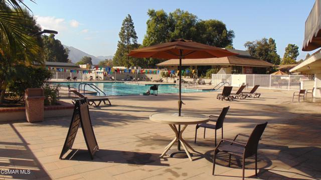 35205 Village 35, Camarillo CA: https://media.crmls.org/mediaz/2da7f135-c922-43c5-a2b5-e2b4daf7a077.jpg