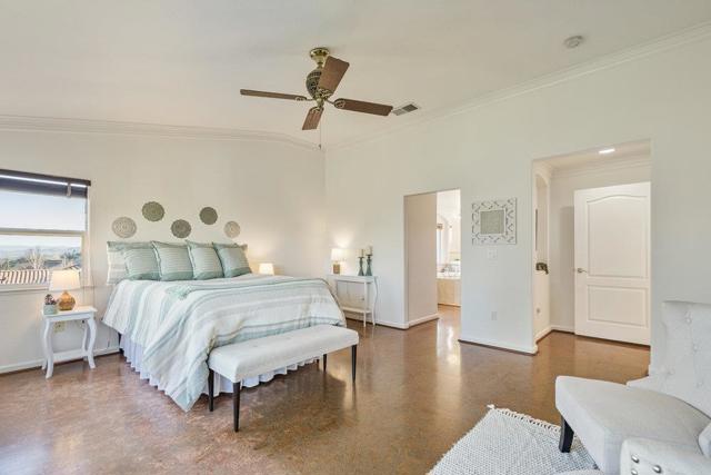310 Via Vaquero Norte, San Juan Bautista CA: https://media.crmls.org/mediaz/2da96c77-33e9-469c-bc98-becfe1463adf.jpg