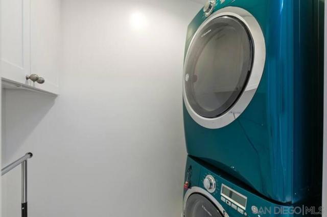 840 C Ave, Coronado CA: https://media.crmls.org/mediaz/2daa5c7a-d856-4437-88a7-0a327e88fb22.jpg