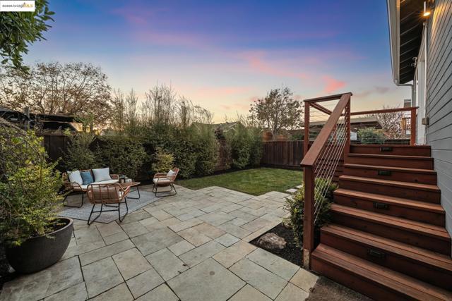 1417 Richmond St, El Cerrito CA: https://media.crmls.org/mediaz/2daae091-e6f2-47b1-8f45-db33cdba34df.jpg