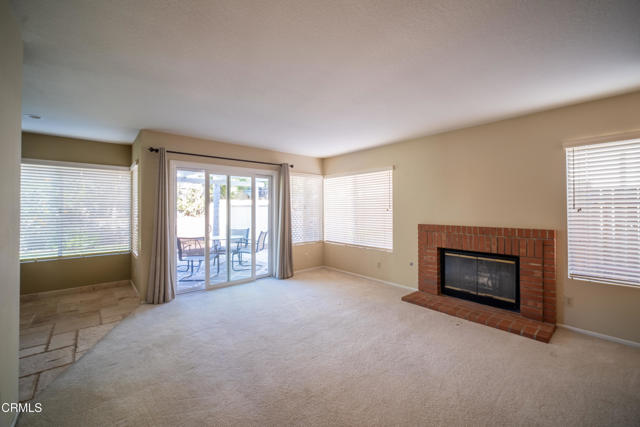 Detail Gallery Image 13 of 33 For 5379 Butterfield St, Camarillo,  CA 93012 - 4 Beds | 3 Baths