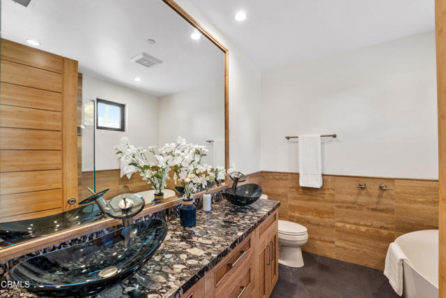 5572 Rainier Street, Ventura CA: https://media.crmls.org/mediaz/2daaf2ad-c8e5-4382-9f13-b12cbf7d5505.jpg