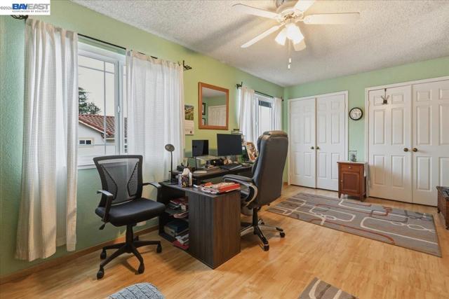 466 Crystalline Dr, Fremont CA: https://media.crmls.org/mediaz/2dab2eec-f542-4745-9c91-b6c6340922b4.jpg