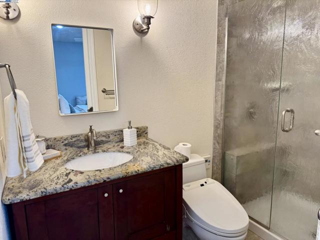 4955 Swindon Pl, Newark CA: https://media.crmls.org/mediaz/2dab69c6-3c0f-49fb-ae3f-26383095d70c.jpg
