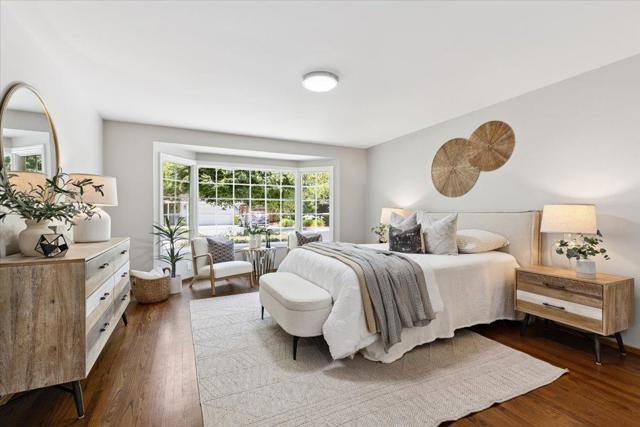 471 Claremont Way, Menlo Park CA: https://media.crmls.org/mediaz/2dabf8b4-cb26-467c-8526-90c7f7a96bb4.jpg
