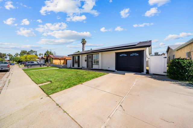 Detail Gallery Image 18 of 27 For 10461 Stanfield Cir, San Diego,  CA 92126 - 3 Beds | 2 Baths