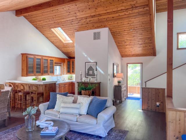 442 Corral De Tierra Road, Salinas CA: https://media.crmls.org/mediaz/2dac151b-e4a4-4f53-86b3-fab38a7f109a.jpg