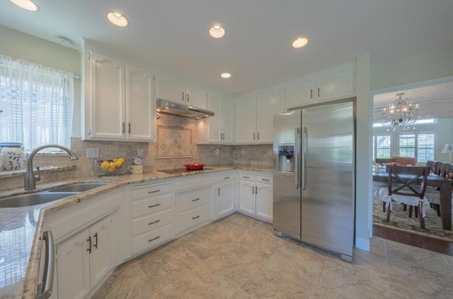 1121 Palo Alto Way, Salinas CA: https://media.crmls.org/mediaz/2dac8f76-2b54-448b-a715-d81bca299842.jpg