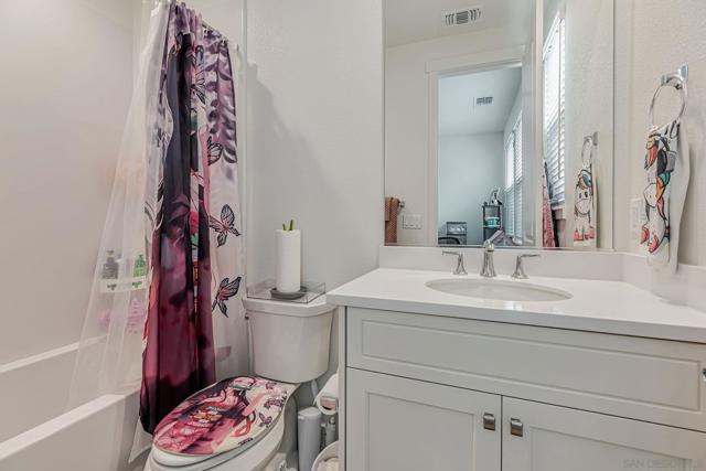 18165 Cosecha Lane, Morgan Hill CA: https://media.crmls.org/mediaz/2dacc1b3-c497-4c12-9d28-f38c9c7c39d7.jpg