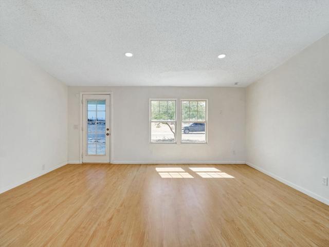 09-2204 Ocean Side Avenue-9
