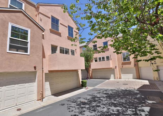 101 Showers Court, Mountain View CA: https://media.crmls.org/mediaz/2dae4f20-fb2d-41a6-9b27-5c94fd8e568b.jpg