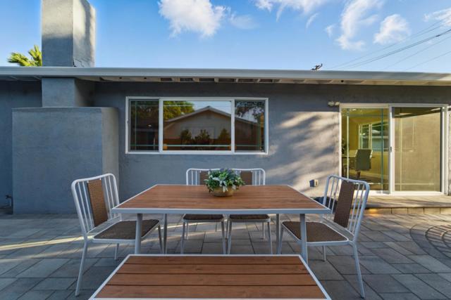 6374 Camden Avenue, San Jose CA: https://media.crmls.org/mediaz/2dae4f23-2262-4542-8309-16f02e7fc8d8.jpg