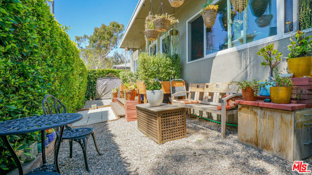 2513 Ocean Park Boulevard photo 3