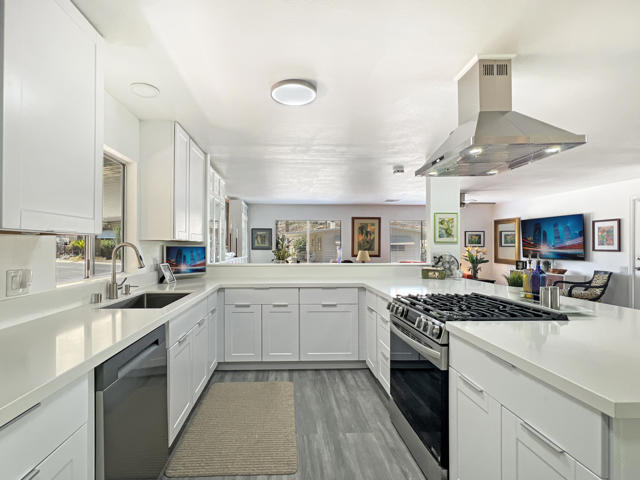 49305 Highway 74, Palm Desert CA: https://media.crmls.org/mediaz/2db1225b-cc2f-46ea-bca5-555a431eab8c.jpg