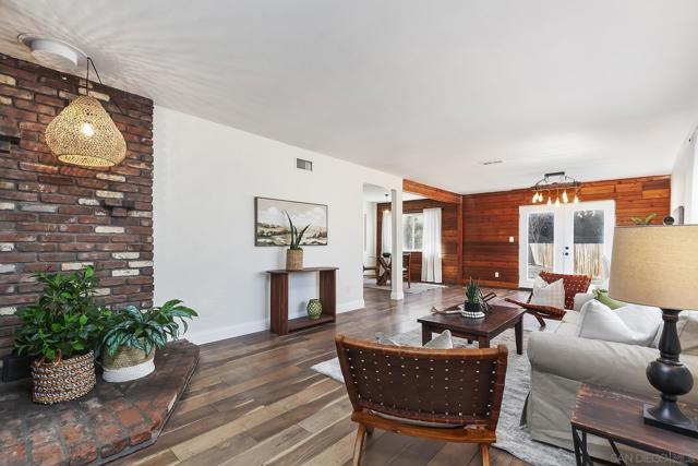 1167 Peutz Valley Rd, Alpine CA: https://media.crmls.org/mediaz/2db1983b-c46d-4cd9-8e8f-c4384809d4e2.jpg