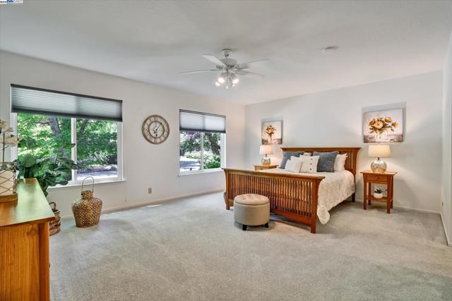 2841 Ptarmigan Dr, Walnut Creek CA: https://media.crmls.org/mediaz/2db1d1d7-66ff-4505-8081-c9624b88e2d7.jpg