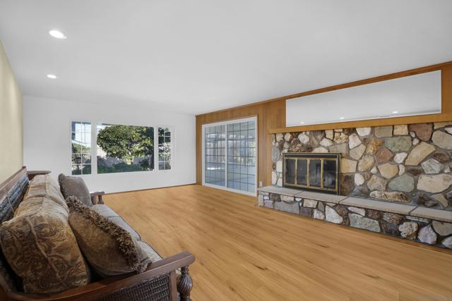 5852 Lomond Drive, San Diego CA: https://media.crmls.org/mediaz/2db3011c-4643-4c0e-8a9a-e20e5b948f58.jpg