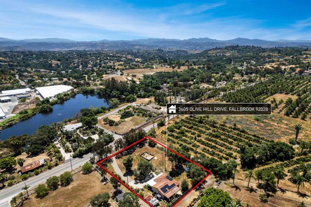 Detail Gallery Image 1 of 25 For 3605 Olive Hill Rd, Fallbrook,  CA 92028 - 3 Beds | 2 Baths