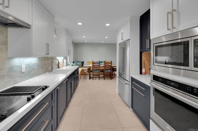 Detail Gallery Image 14 of 69 For 405 S Sierra Ave #187,  Solana Beach,  CA 92075 - 3 Beds | 3 Baths