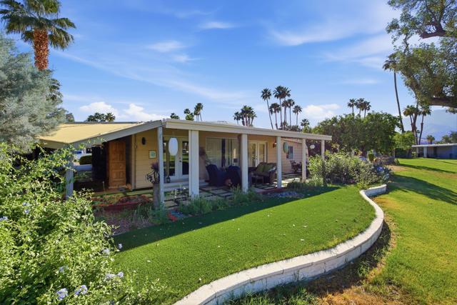 206 Marisma Way, Cathedral City CA: https://media.crmls.org/mediaz/2db58140-30ba-42ab-9b78-4b7d4c9b93ce.jpg