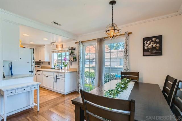 8753 Crossway Ct, Santee CA: https://media.crmls.org/mediaz/2db59976-bf01-474e-a3c4-74fc0ac70305.jpg