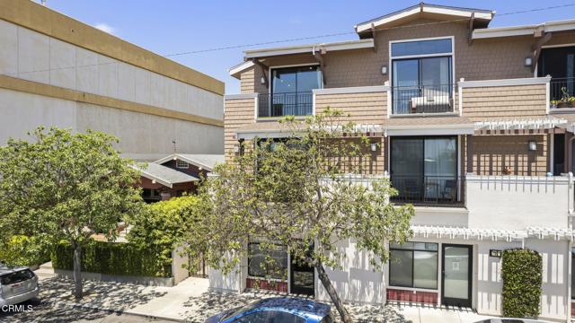 Detail Gallery Image 3 of 55 For 793 E Santa Clara St #10,  Ventura,  CA 93001 - 2 Beds | 3 Baths