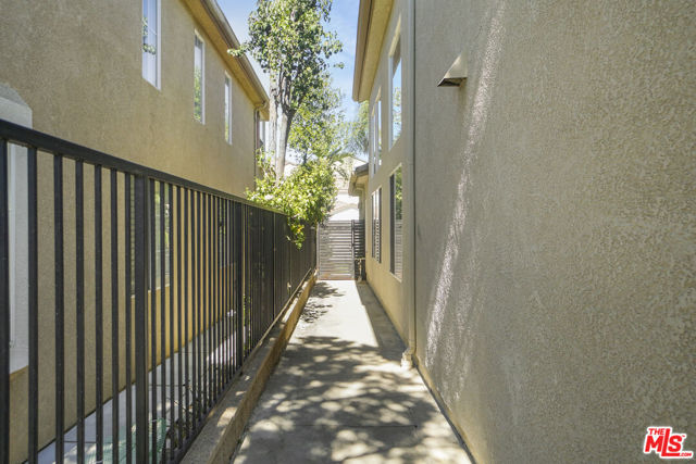 20542 Pesaro Way photo 27