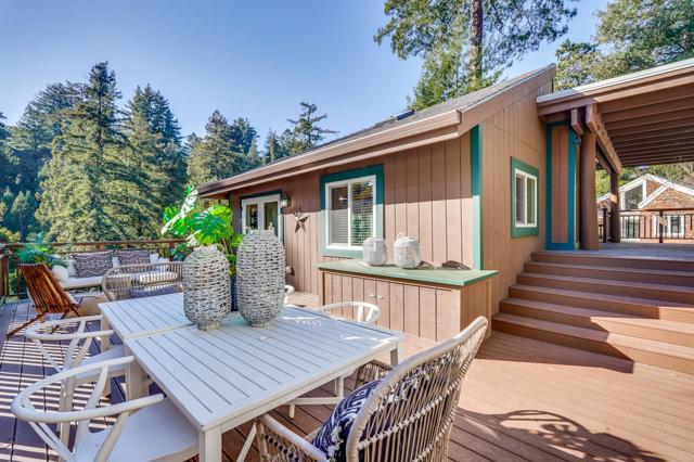 851 Burns Avenue, Aptos CA: https://media.crmls.org/mediaz/2db84a59-a5a3-46fc-a95d-9b7d79330464.jpg
