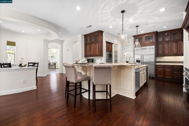 837 O'Brien Place, Danville CA: https://media.crmls.org/mediaz/2db974b9-1b3e-4692-802d-983897697b7e.jpg