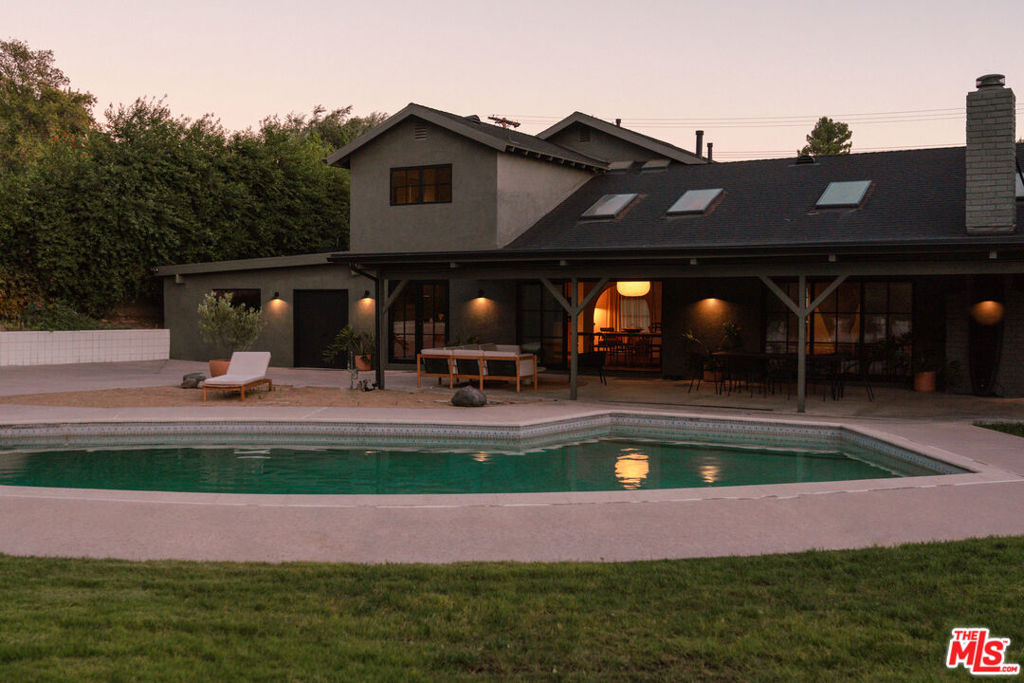 16727 Pineridge Drive