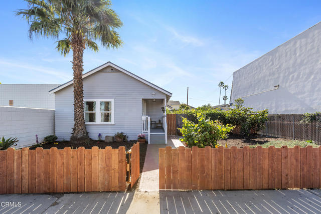 Detail Gallery Image 6 of 34 For 618 S C St, Oxnard,  CA 93030 - 2 Beds | 1 Baths
