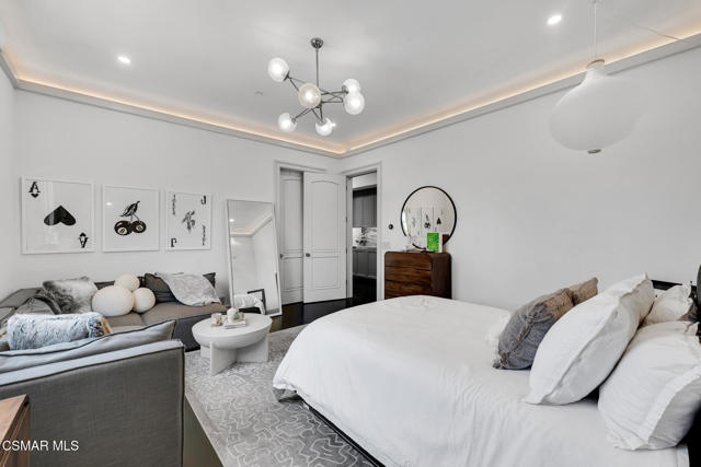 2259 Melford Court, Westlake Village CA: https://media.crmls.org/mediaz/2dba8005-ac34-49a5-9a0d-089e42c69b43.jpg