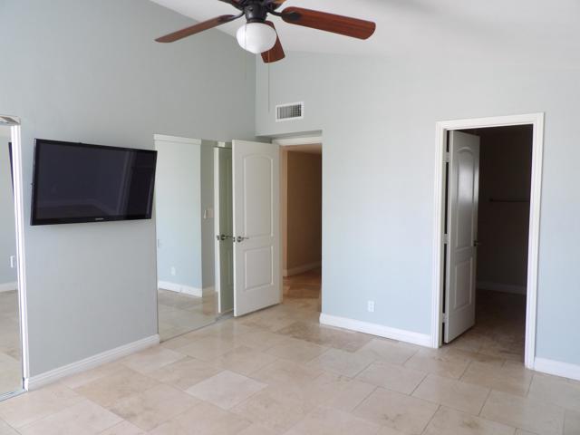 34451 Calle Las Palmas, Cathedral City CA: https://media.crmls.org/mediaz/2dbad386-5e88-4ddb-b593-f816242704ea.jpg