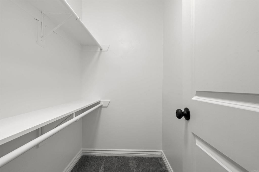 https://media.crmls.org/mediaz/2dbb2278-d173-4522-beb8-dca14a455552.jpg?preset=X-Large