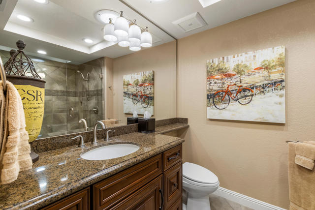 40 Joya Drive, Palm Desert CA: https://media.crmls.org/mediaz/2dbb34d6-e467-458c-b88c-1a7a7a96553a.jpg