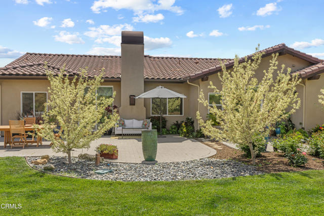 690 Valley Oak Road, Solvang CA: https://media.crmls.org/mediaz/2dbbb48e-b289-4855-adcd-70286d5b86f8.jpg