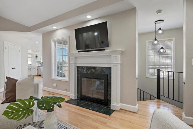 20578 3rd Street, Saratoga CA: https://media.crmls.org/mediaz/2dbbe711-d9dd-4d9e-b52d-e686f4585bf8.jpg