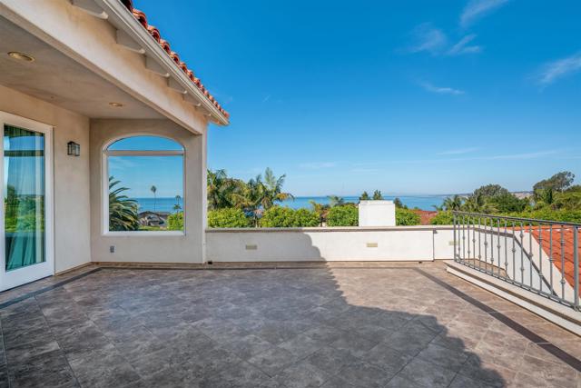 1865 Soledad Ave, La Jolla CA: https://media.crmls.org/mediaz/2dbd276d-21a4-4d4e-bdb7-6ba13b27e8f4.jpg
