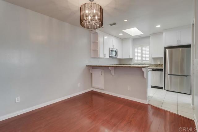 2167 Grand Avenue, San Diego CA: https://media.crmls.org/mediaz/2dbd5c54-b614-4c4d-9725-becedcc4b757.jpg