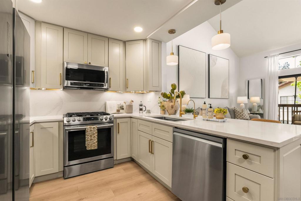 4049 Carmel View Rd - photo 9