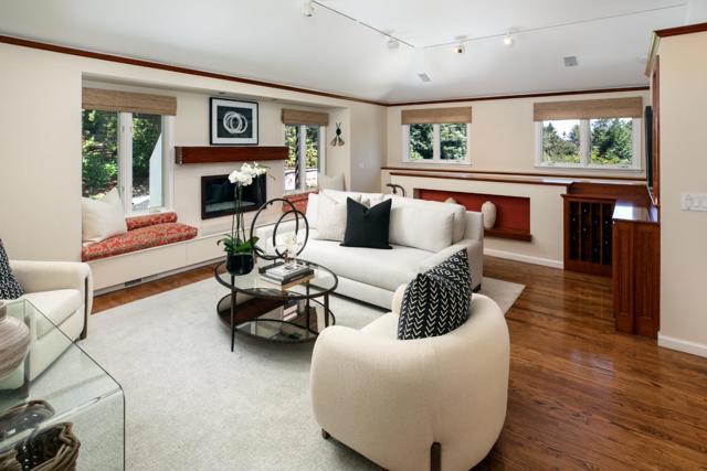 13801 Templeton Place, Los Altos CA: https://media.crmls.org/mediaz/2dbe7e2c-528d-4b84-b7f2-7566fbb45208.jpg